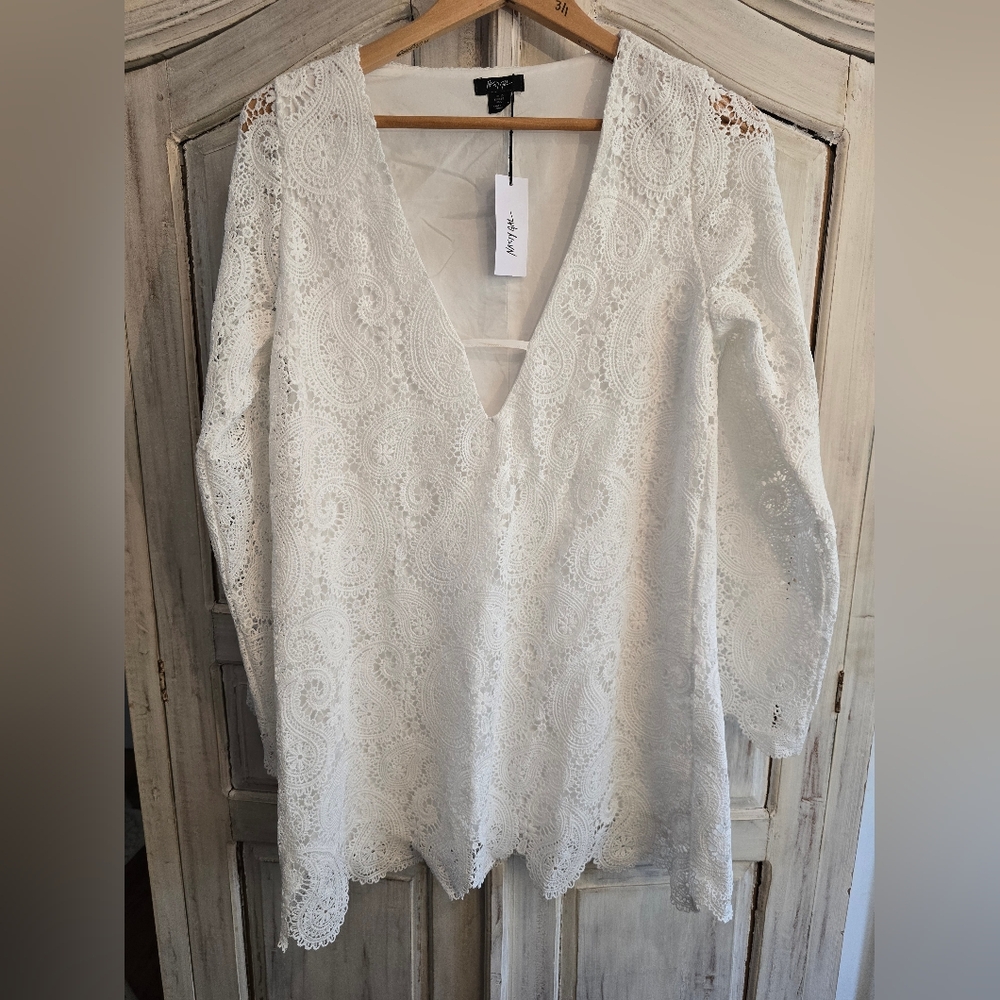 Elegant White Lace Dress